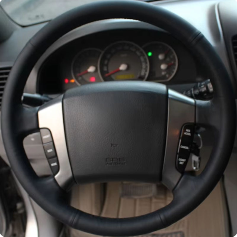 For Kia Sorento 2003-2009 Hand - Car Steering Wheel Cover Anti Slip Breathable 评论和价格